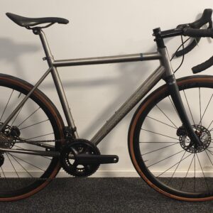 Van Nicholas SKeiron Demo